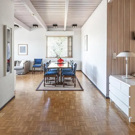 Lovely Pulla Βίλα